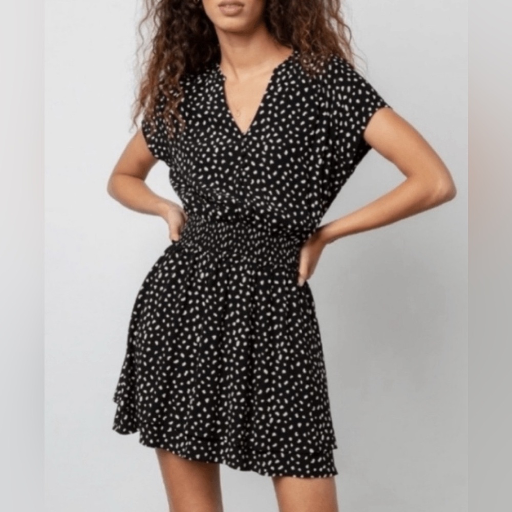 Rails
Smocked Waist V-Neck Karla Mini Dress 
Black Ivory Spots 
Size: S